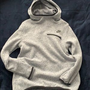 Light Purple Nike pullover (never worn)